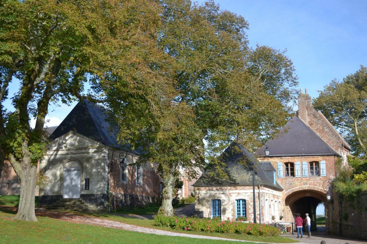 Albergue De Jeunesse-la Hulotte Montreuil (Pas-de-Calais)