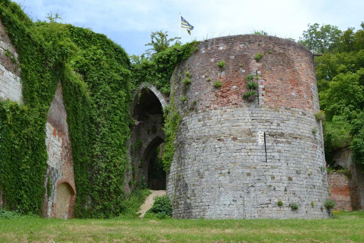 De Jeunesse-la Hulotte * Montreuil (Pas-de-Calais)